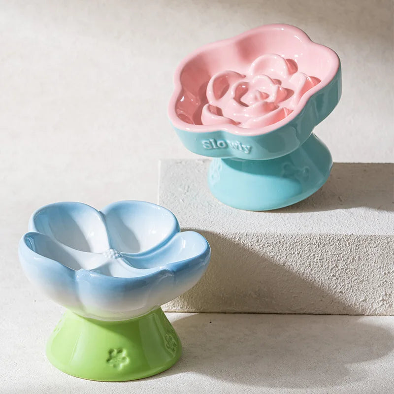 Pet bowl with seed like sections
