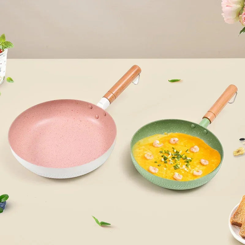 Double colored non-stick pan