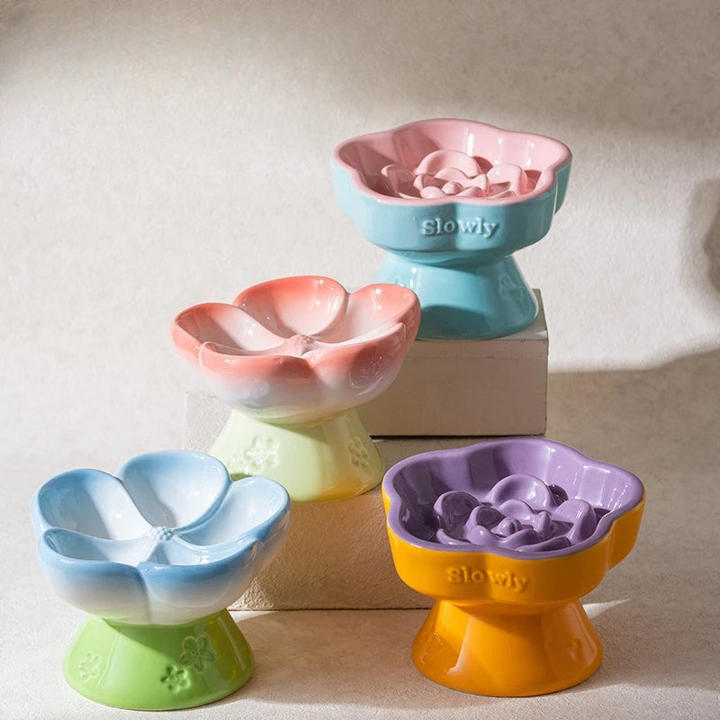 Pet bowl with seed like sections