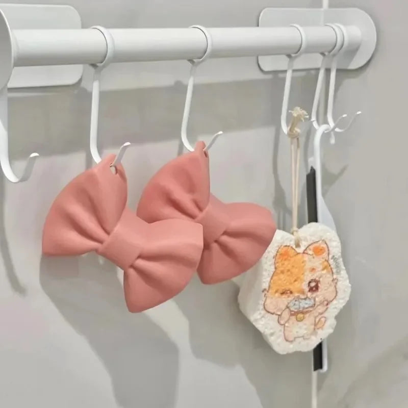 Bow silicone mitts