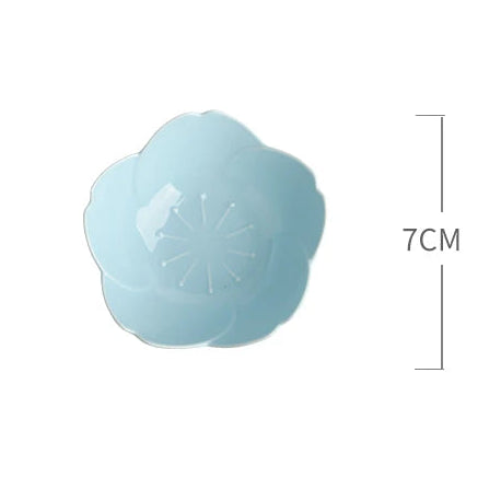 Sakura shaped ceramic bowls and plates